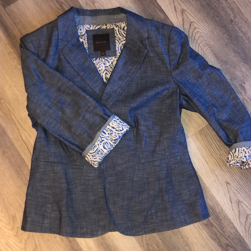 Limited blazer